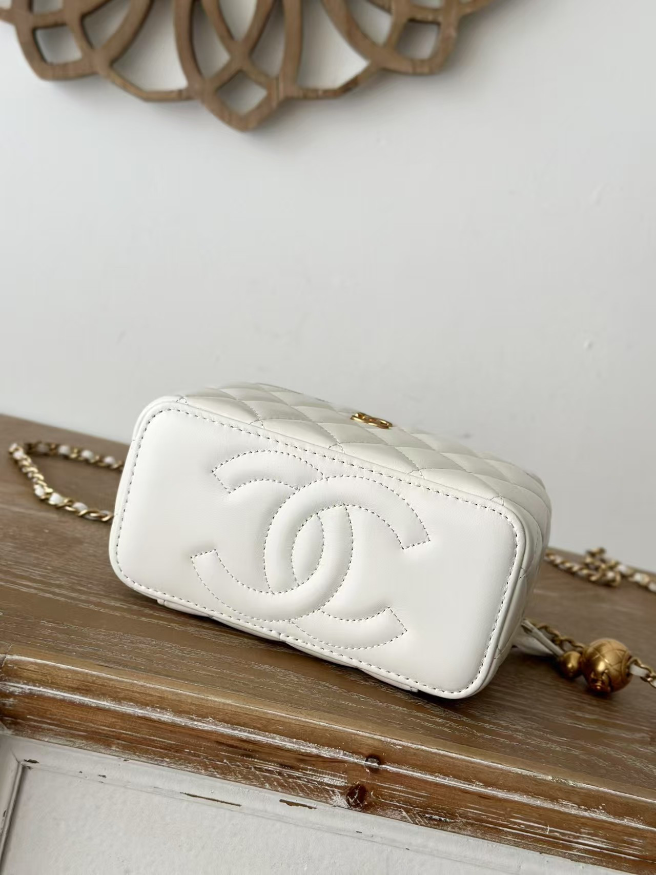 Chanel Clutch With Chain 9.5x 17x 8CM