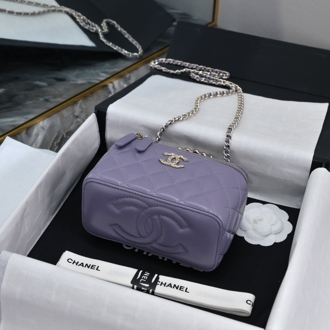 Chanel Clutch With Chain 9.5x17x 8cm