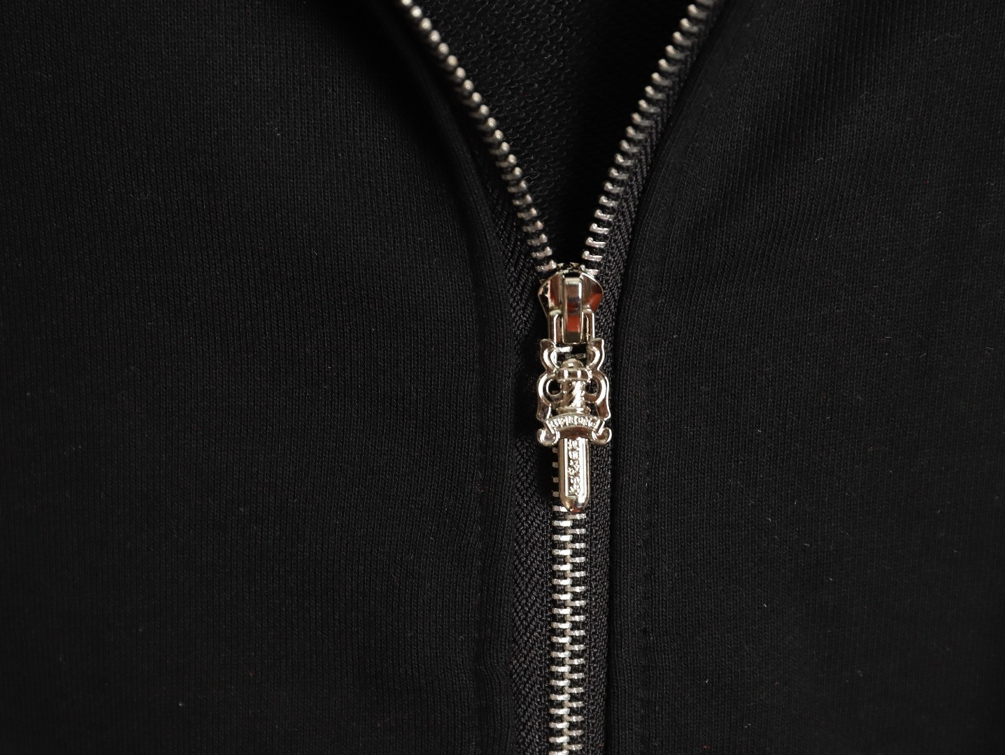 Ch*0me He**ts 25fw coats