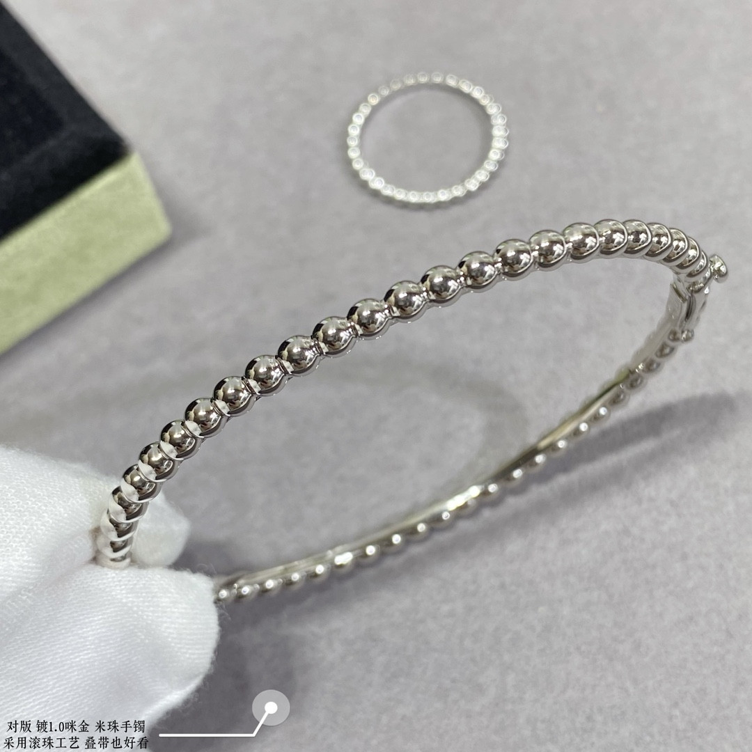 Van Cleef & Arpels Rice Bead Bracelet