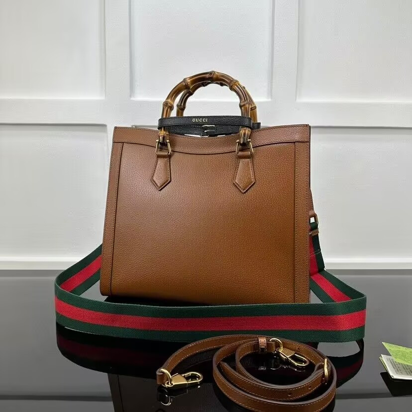 Gucci Diana large tote bag 35x30x14 cm