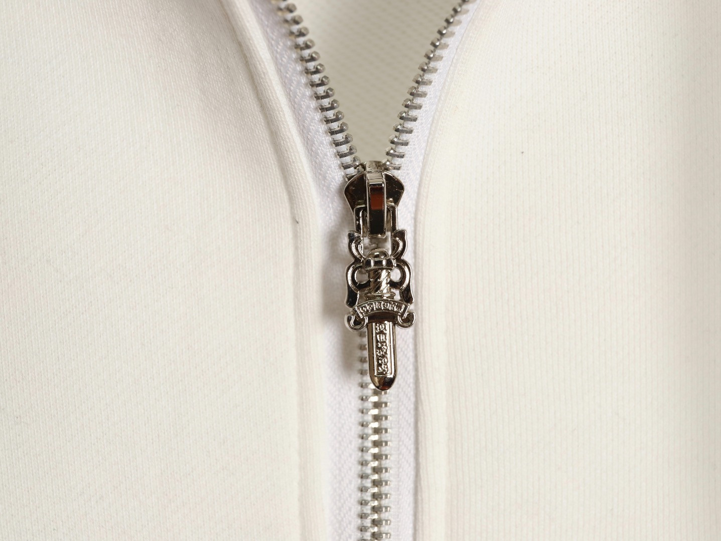 Ch*0me He**ts 25fw coats