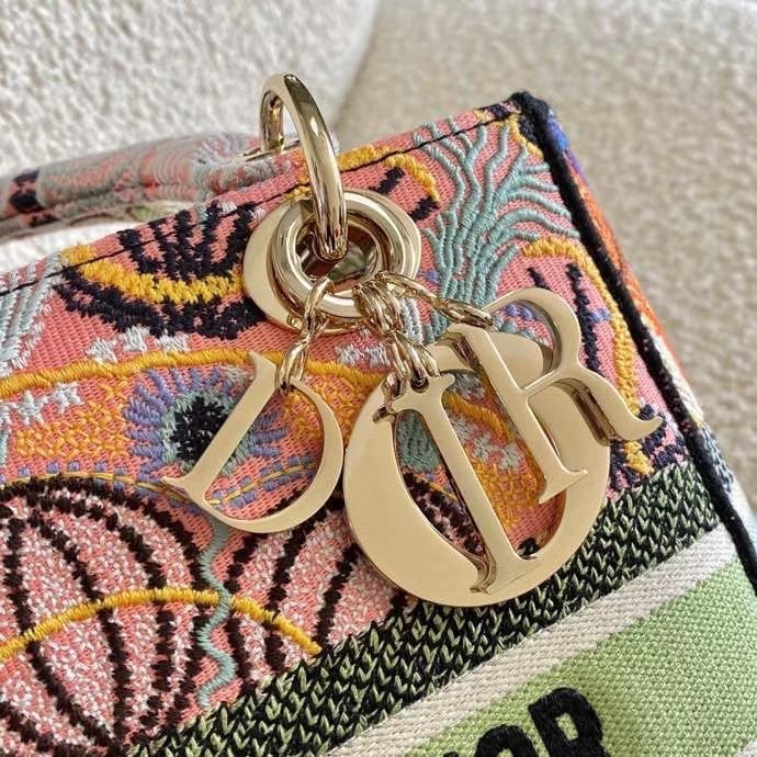 DIOR MEDIUM LADY D-LITE BAG