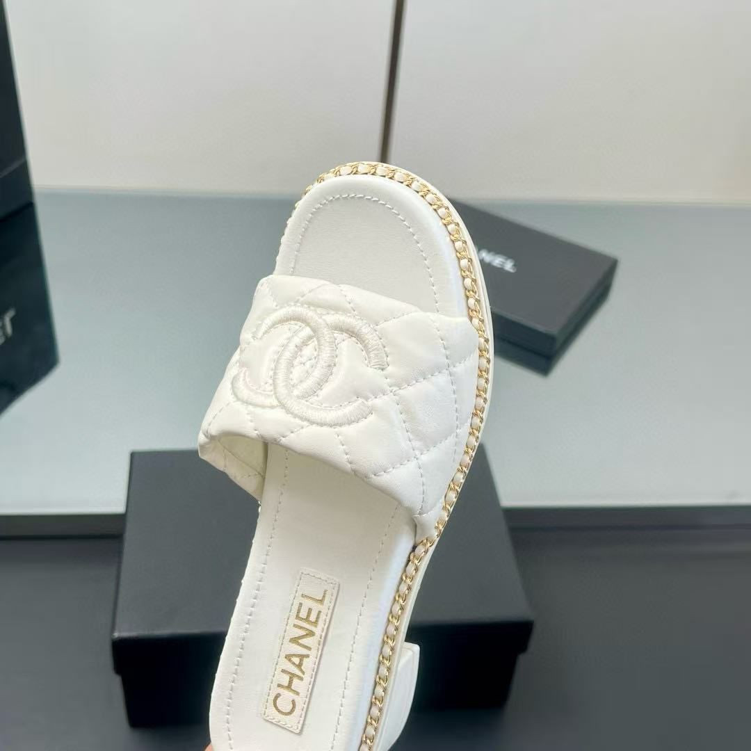 UA Chanel mules