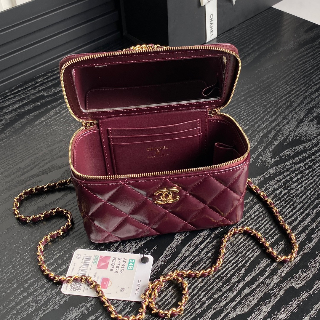 Chanel Clutch With Chain 9.5x 17x 8CM