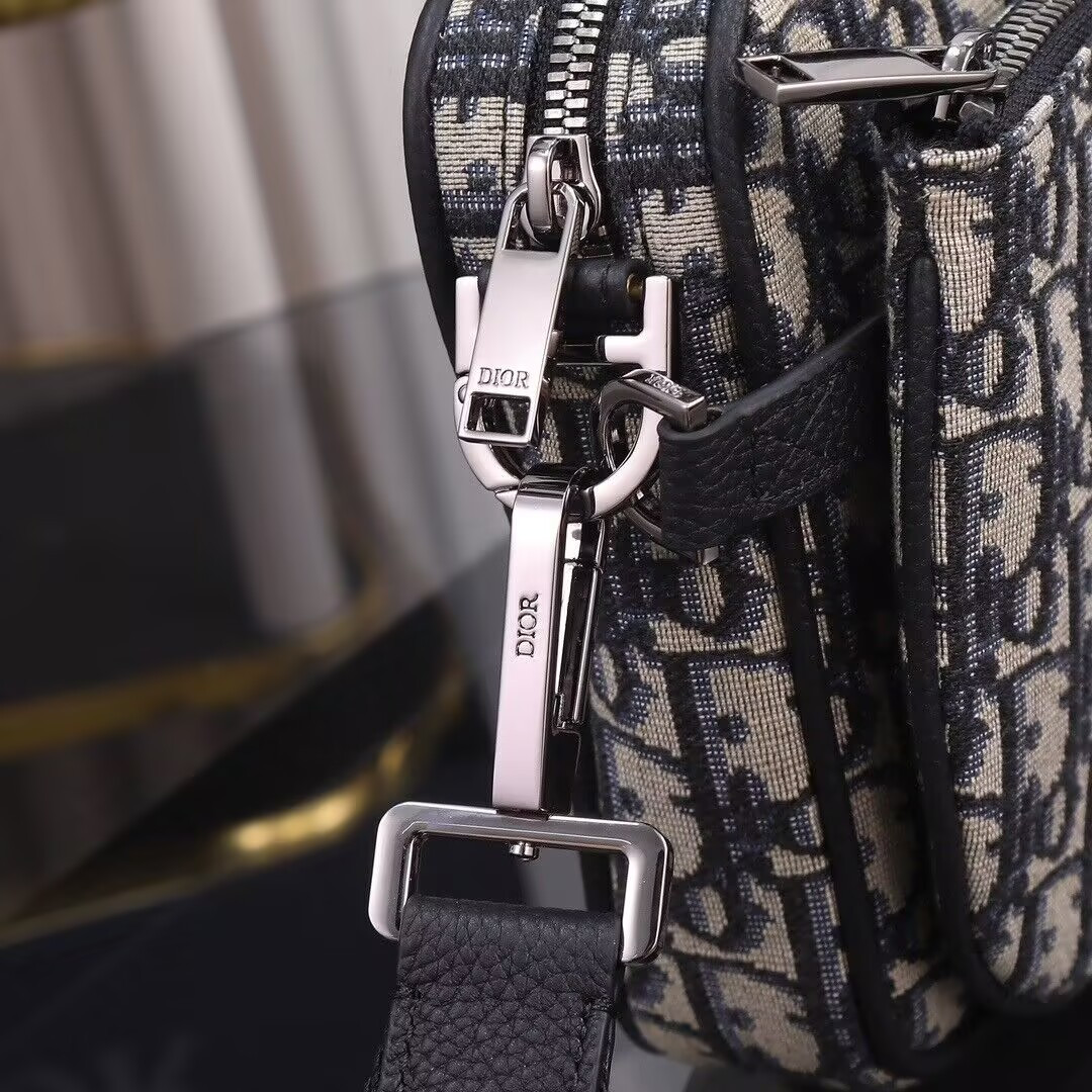 Dior Saddle Triple Pouch Beige and Black Dior Oblique Jacquard 18x25x5cm