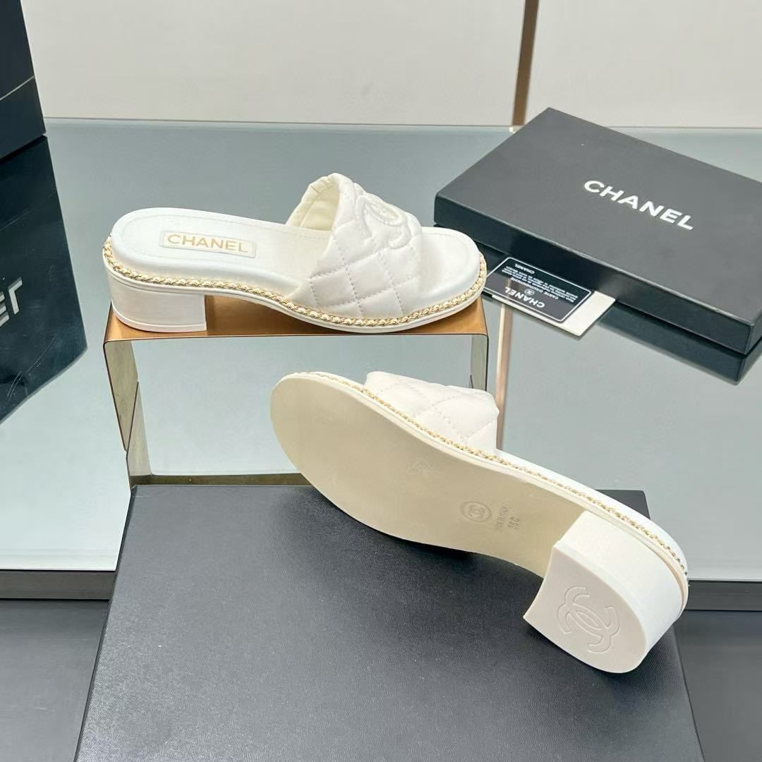 UA Chanel mules