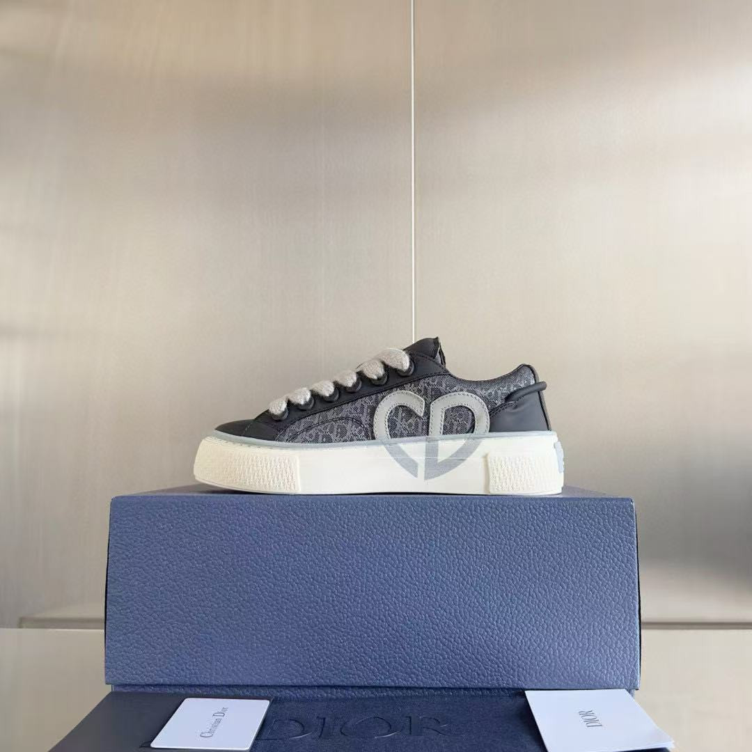 UA Dior B33 Sneaker