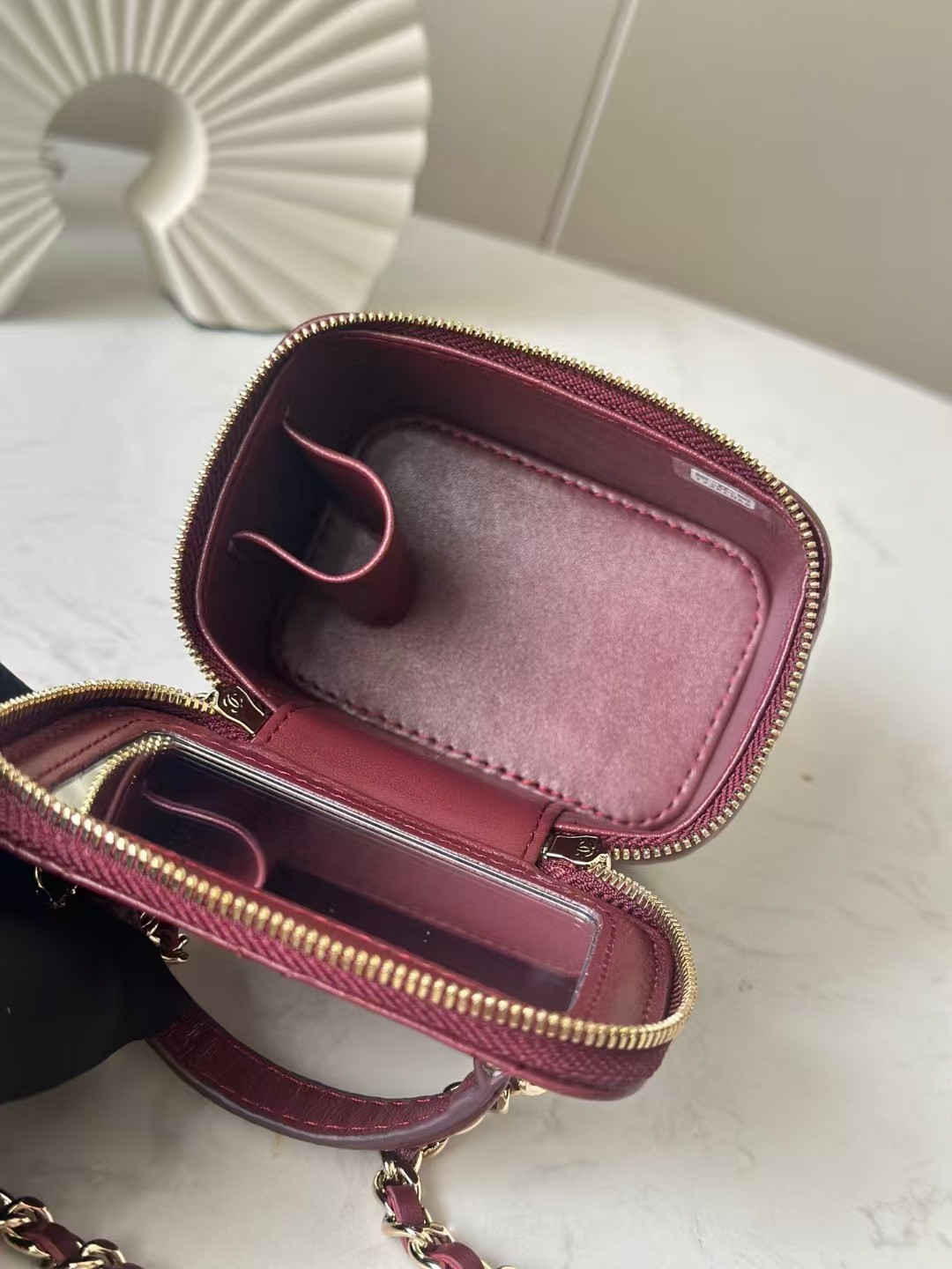 Chanel Classic Top Handle Vanity Case with Chain 10x7x9cm