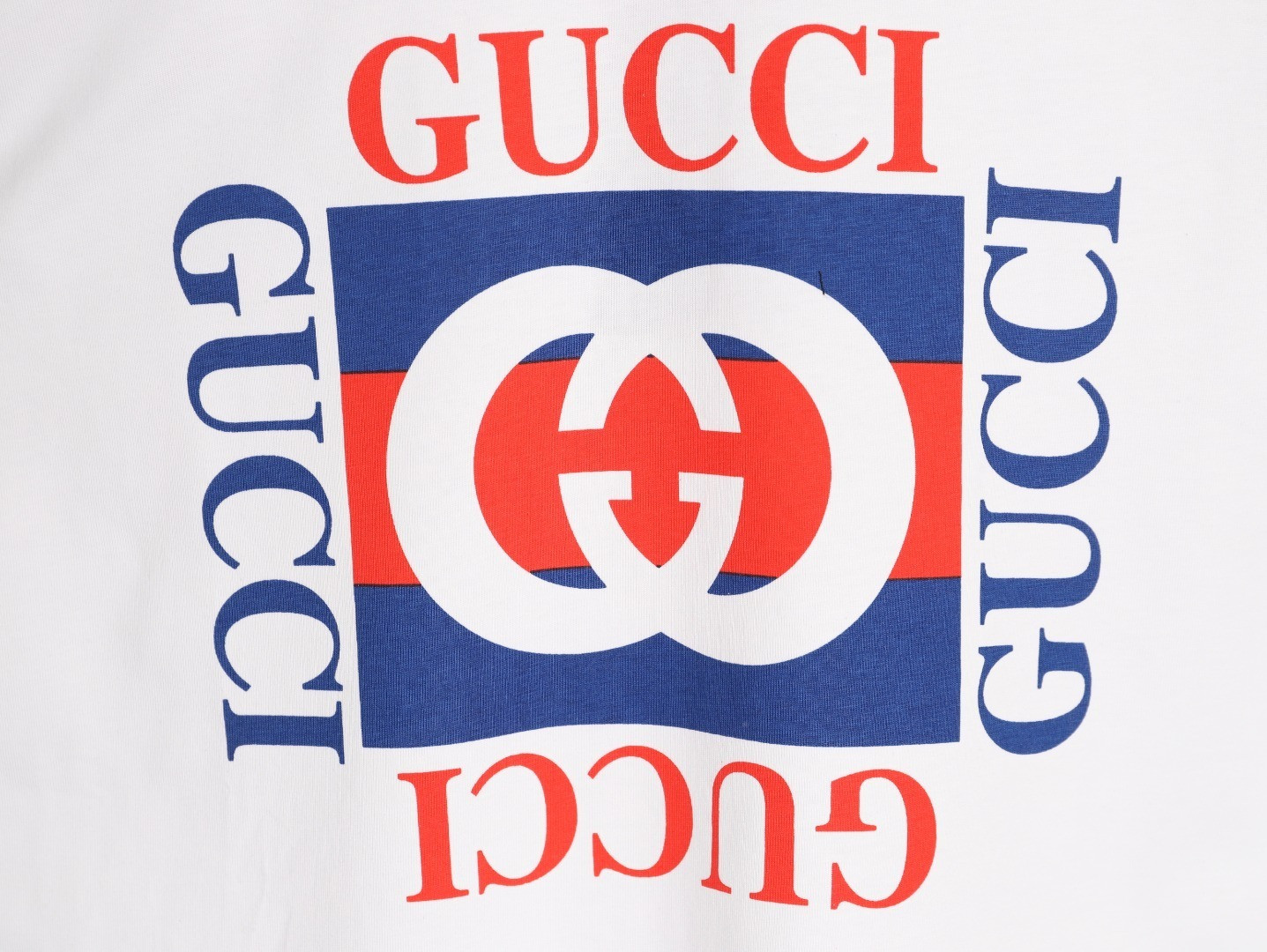 Gucci Long-sleeved T-shirt