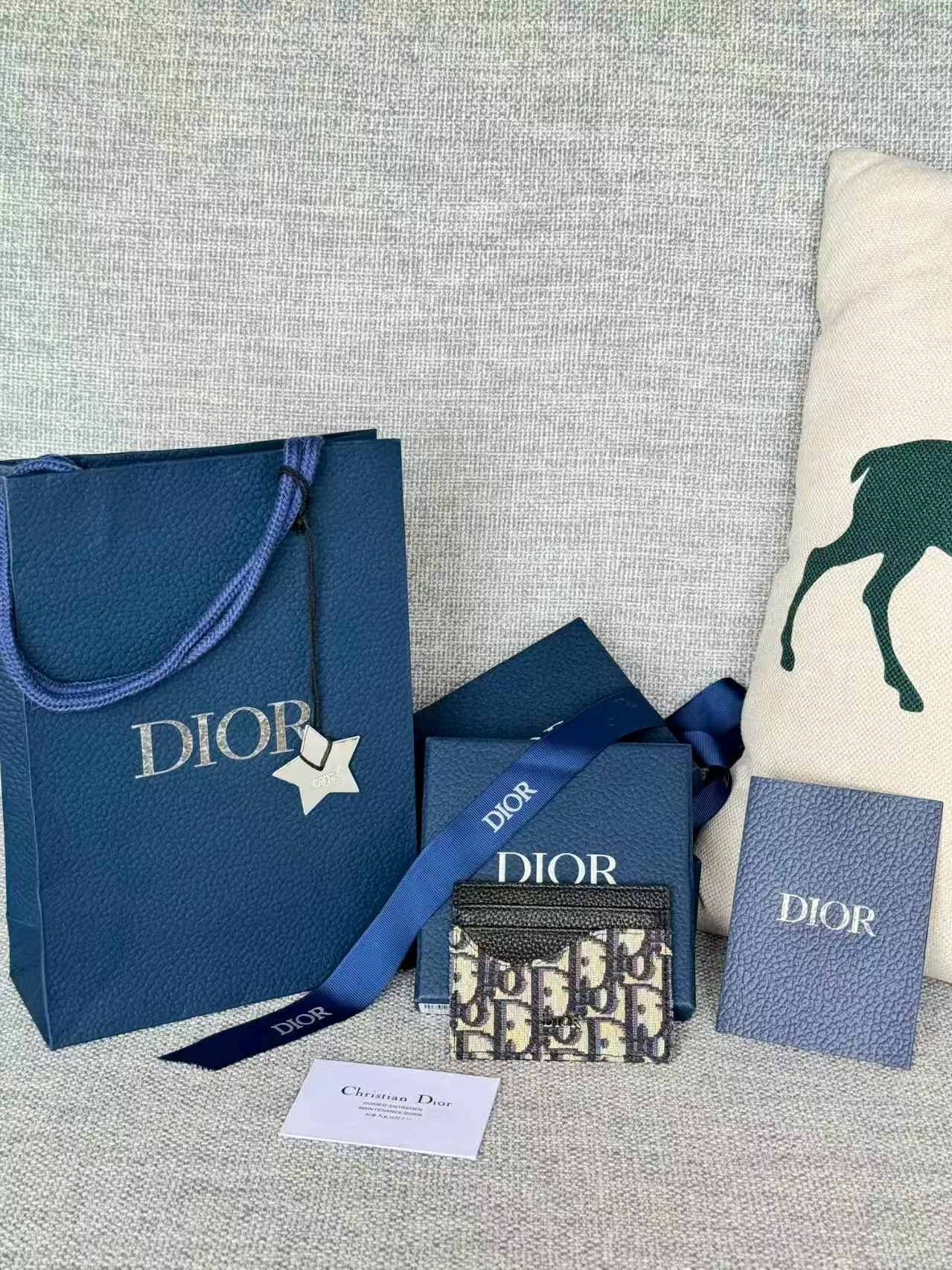 Dior Card Holder 10x8x0.4cm