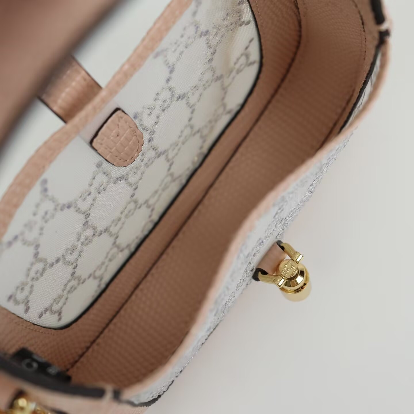 Gucci Jackie 1961 mini crystal GG lizard bag 19x13x3cm