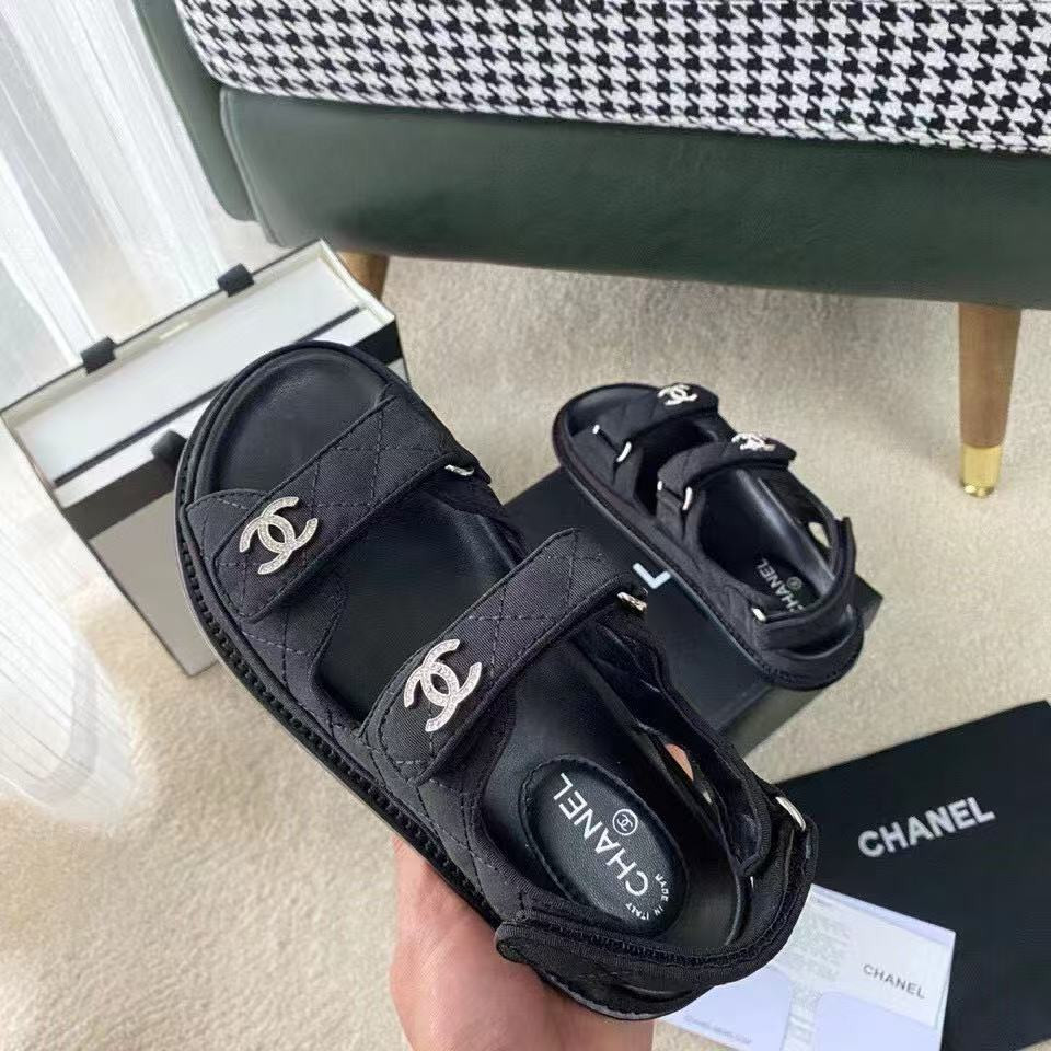 UA CHANEL SLIDES