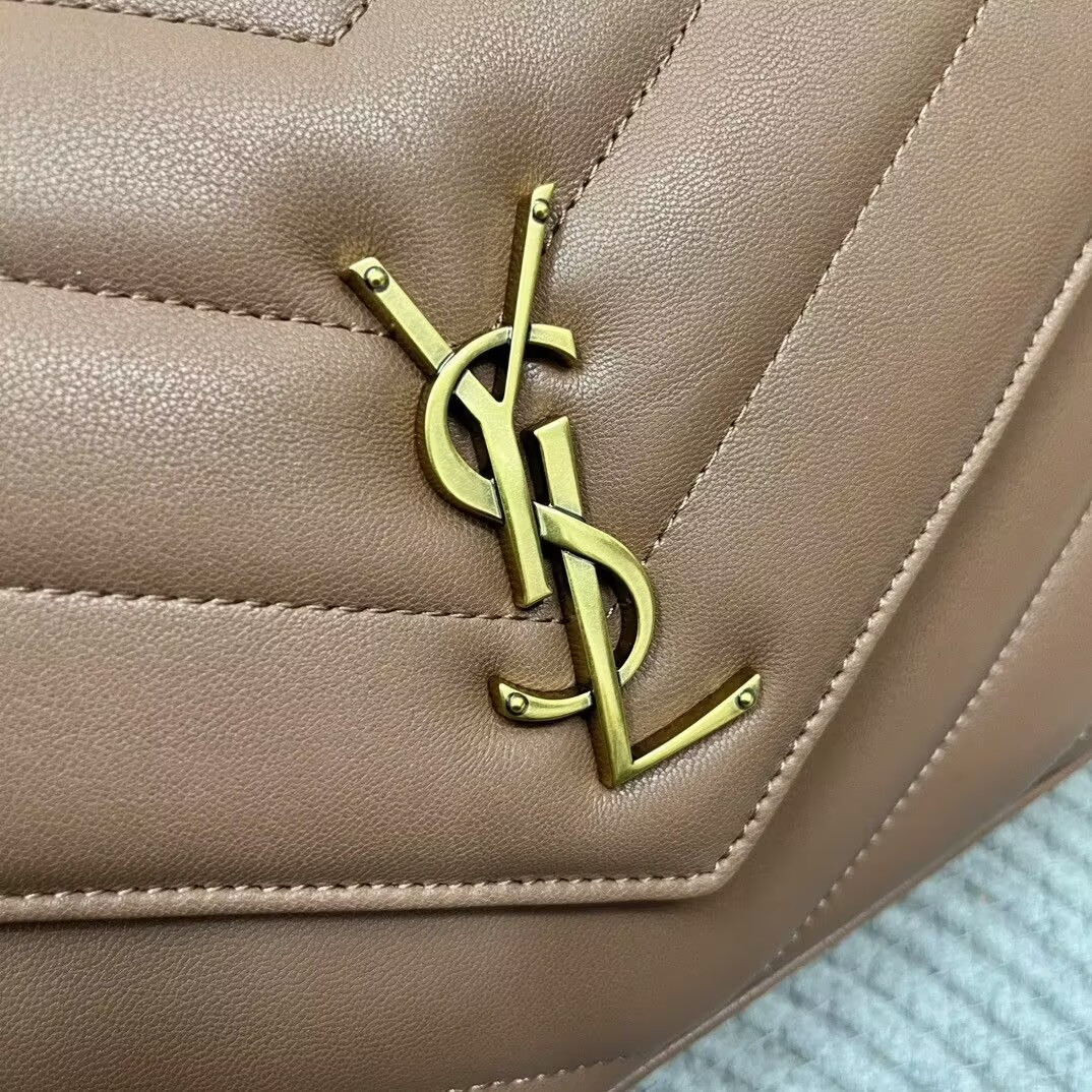 YSL LOULOU MEDIUM IN MATELASSÉ LAMBSKIN 29x17x8cm