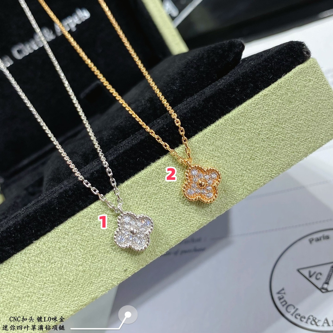 Van Cleef & Arpels Mini Diamond Four-Leaf Clover Necklace Diameter approx 1.0cm,Chain length approx 40+5cm