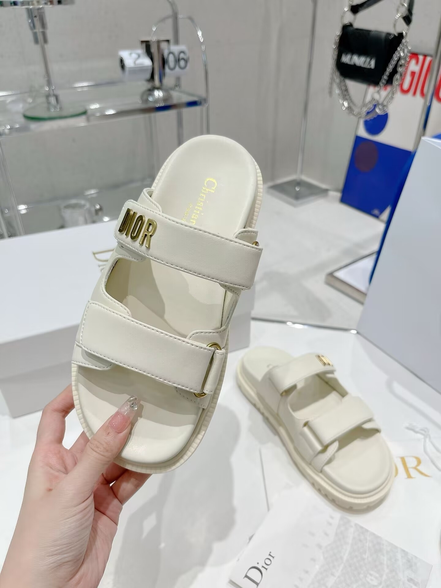 UA DIOR DIORACT SANDAL WHITE