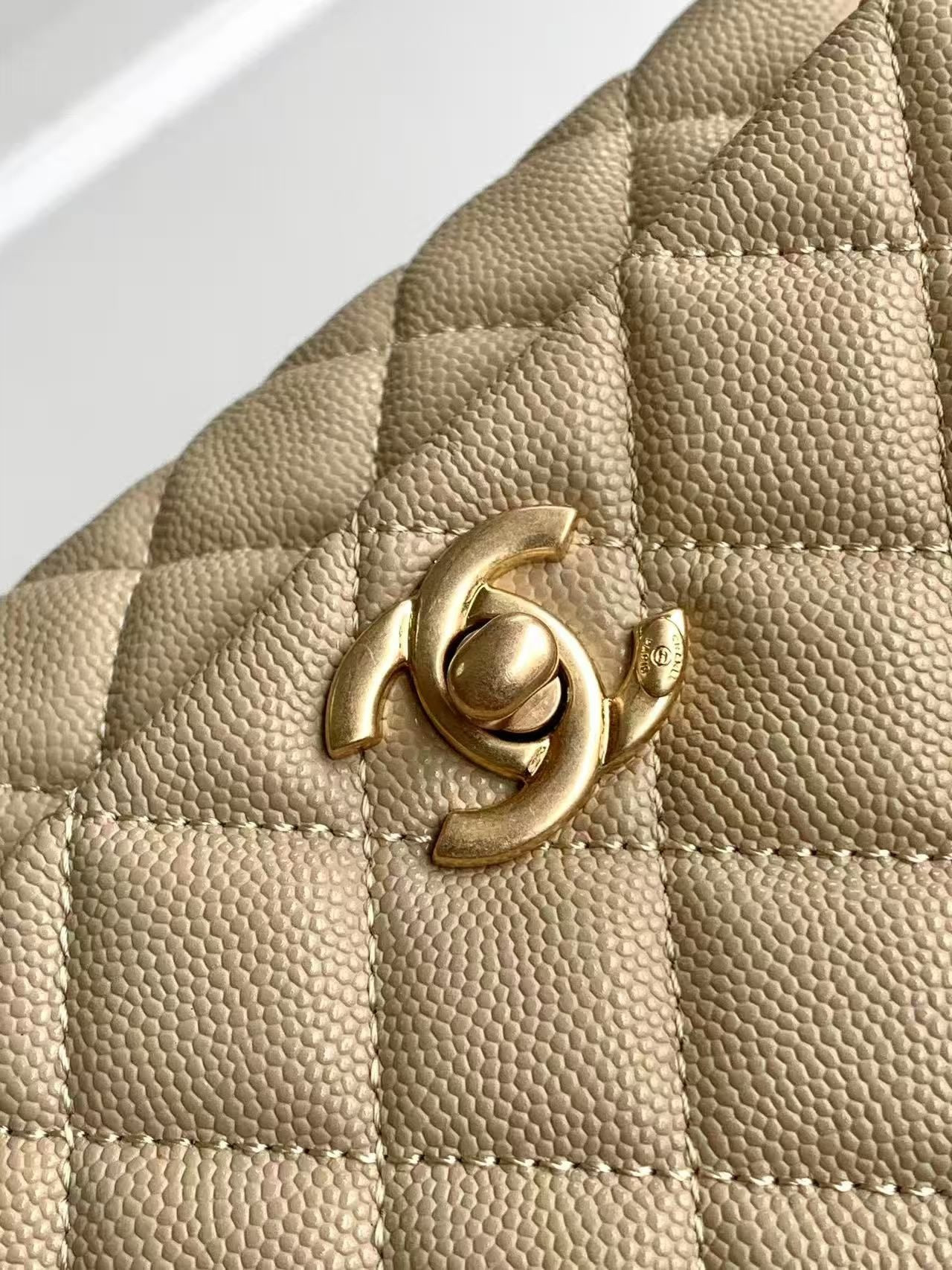 CHANEL mini coco handle 13x19x9cm