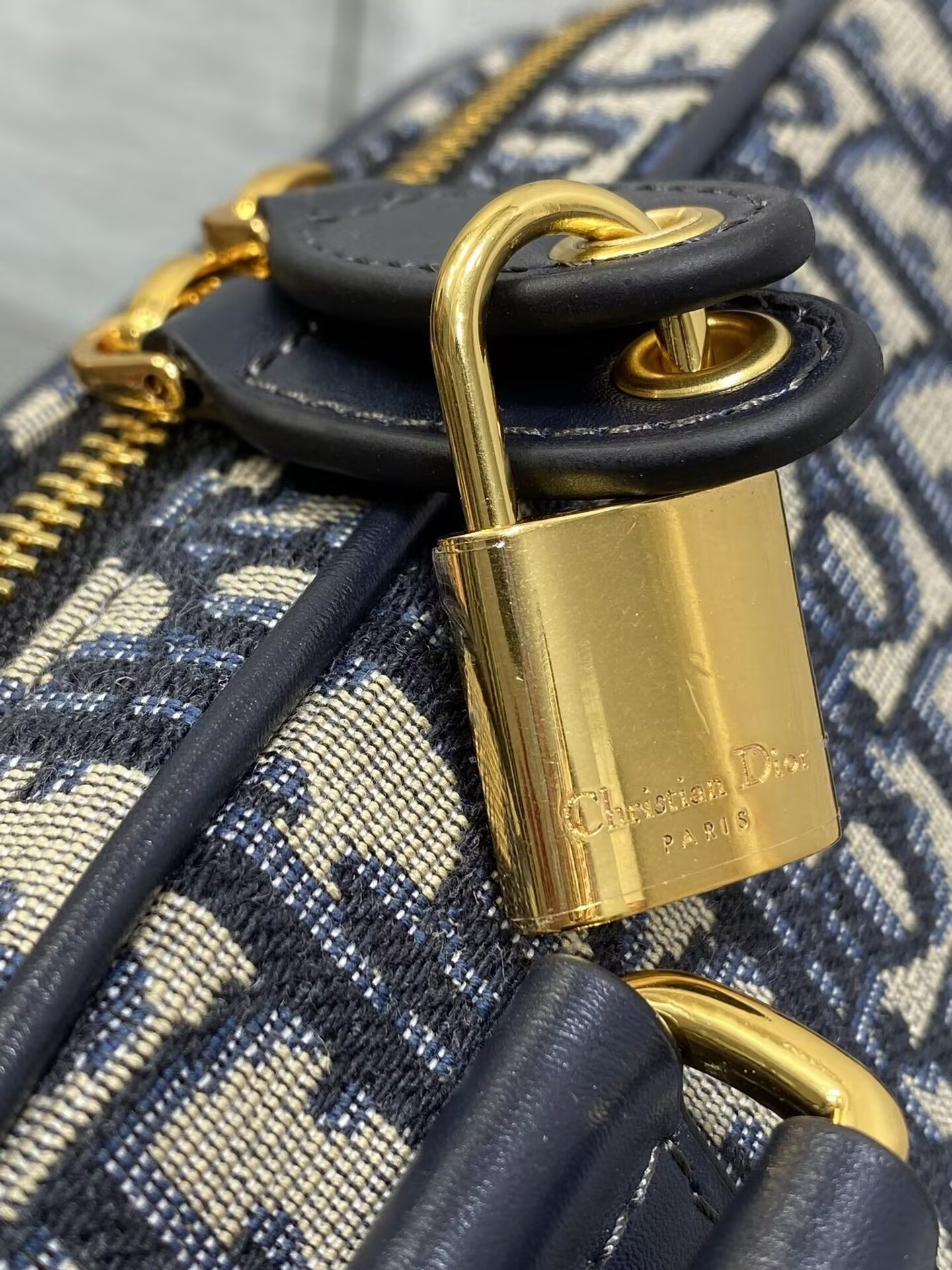 Dior Medium D-Vibe Bowling Bag 25x16x9.5cm