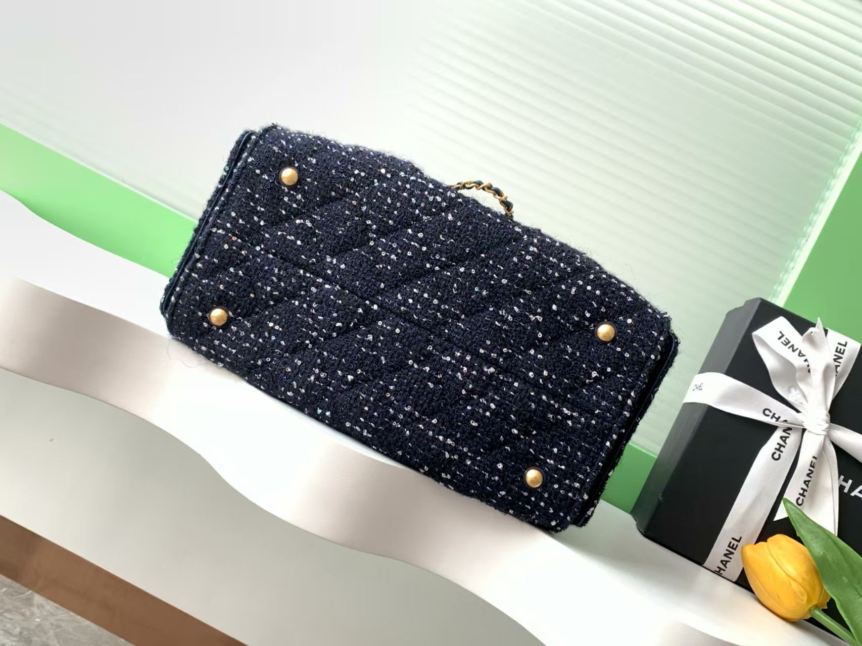 Chanel 25 Bucket Tweed Bag 26x30x14cm