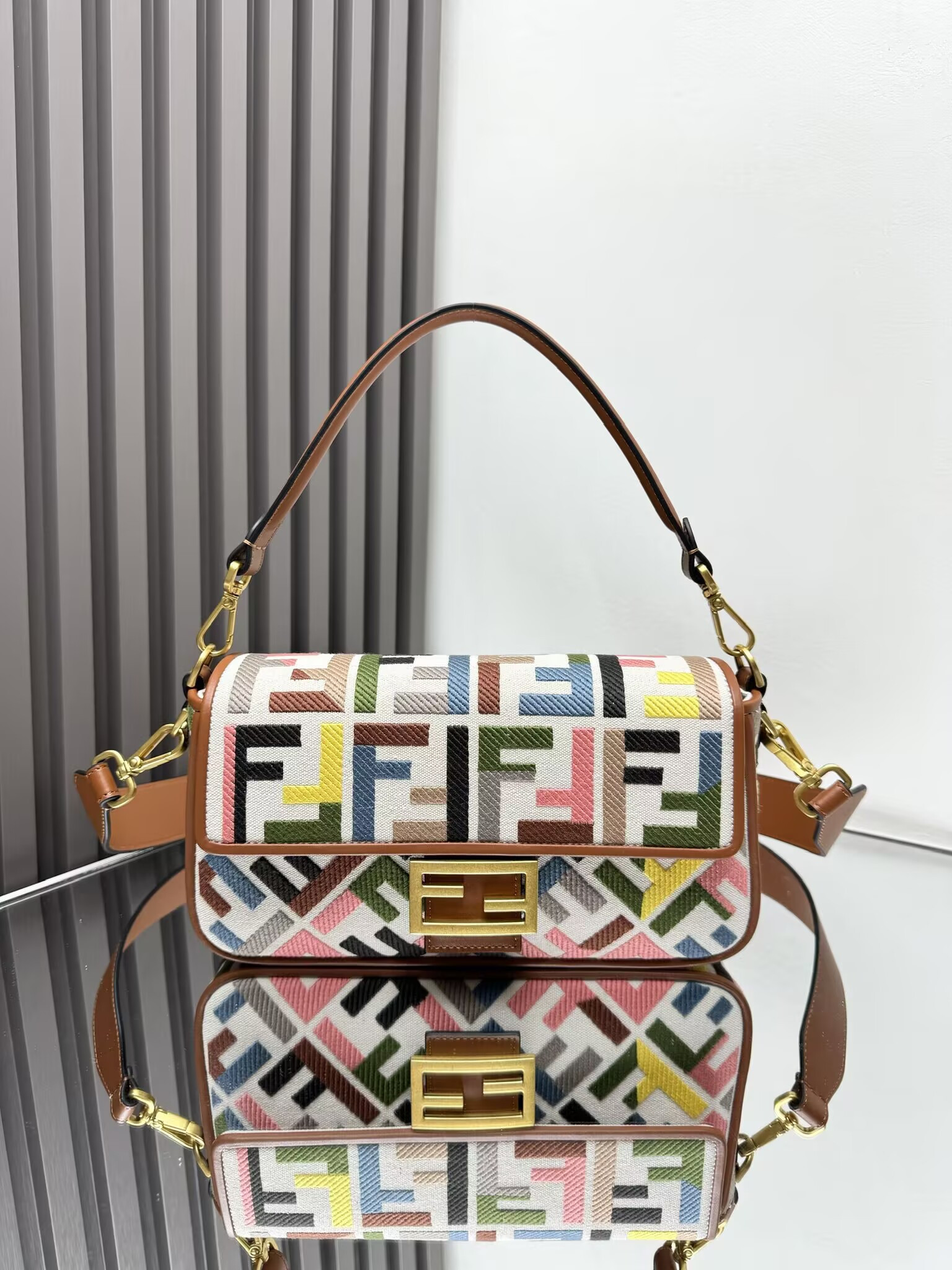 FENDI Baguette 26x13x6cm