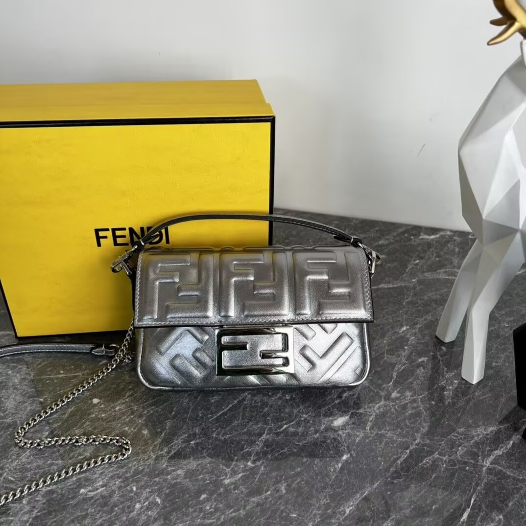 FENDI Baguette Phone Pouch Craquelé silver leather pouch 19x5x12cm