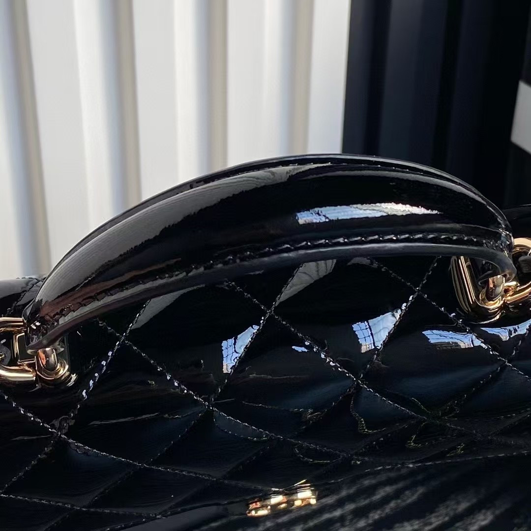 CHANEL Mini Classic Handbag With Top Handle 20x12x6cm