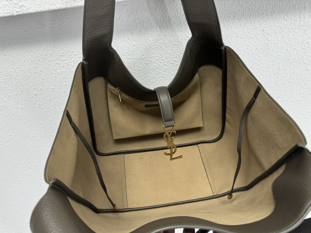 YSL LE 5 À 7 BEA in grained leather 50×28×18cm