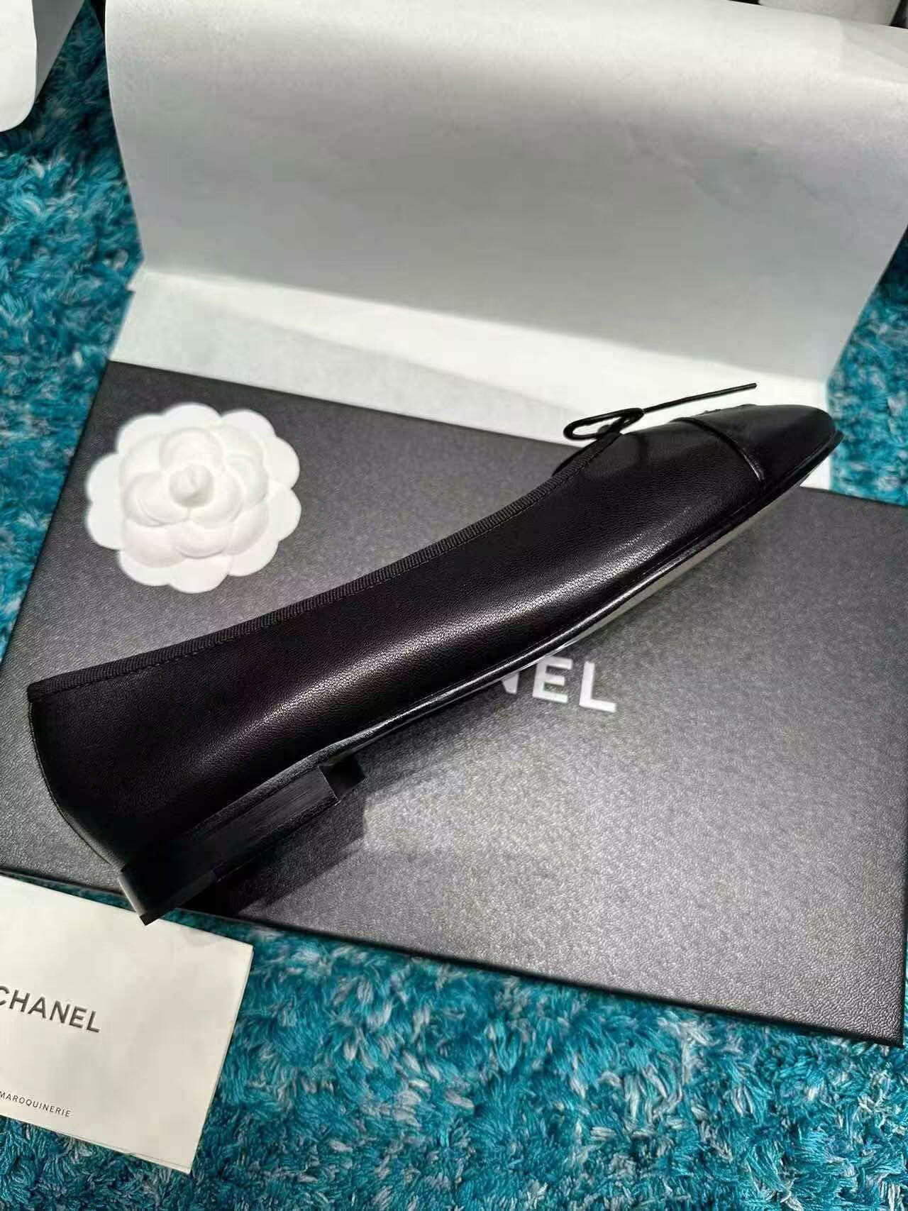 UA CHANEL BALLET FLATS
