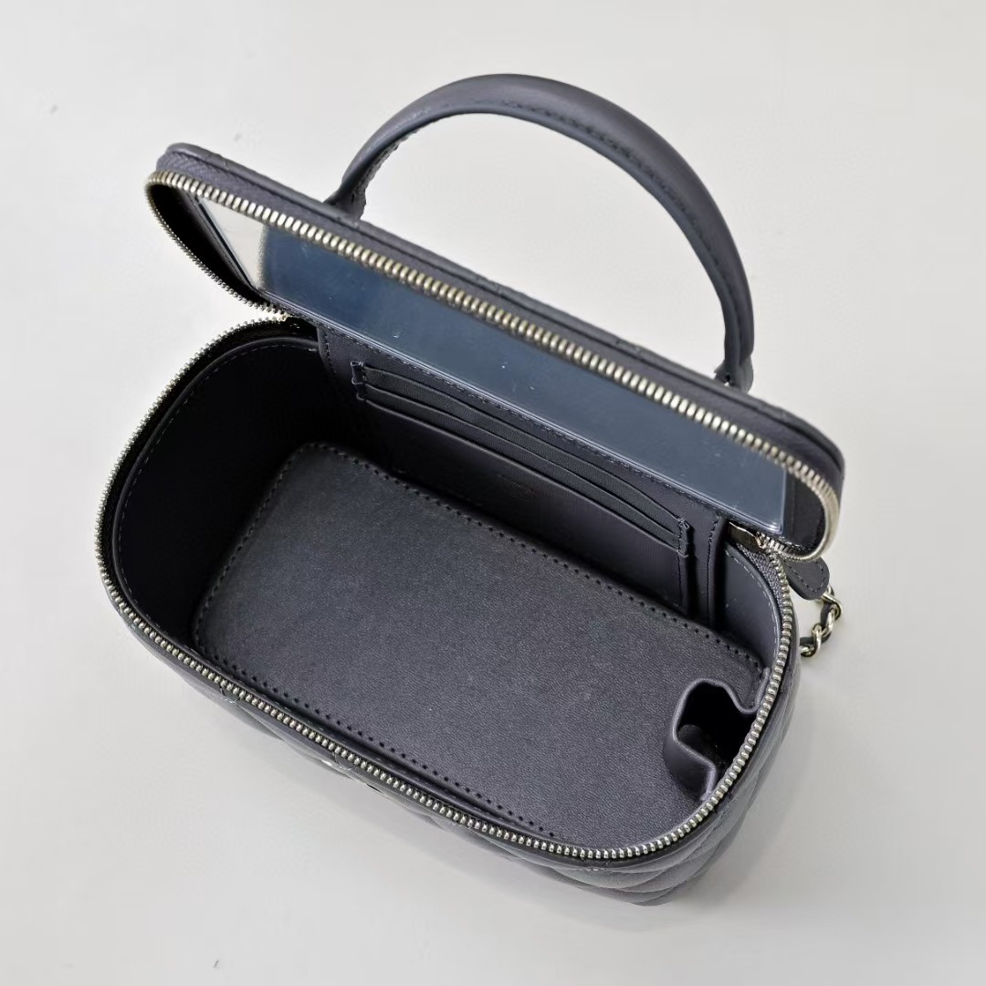 Chanel Long Vanity with chain 16.5x10x8cm