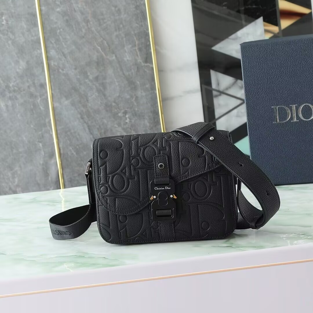 Dior Small Saddle Messenger Bag With Flap 23x18x6cm