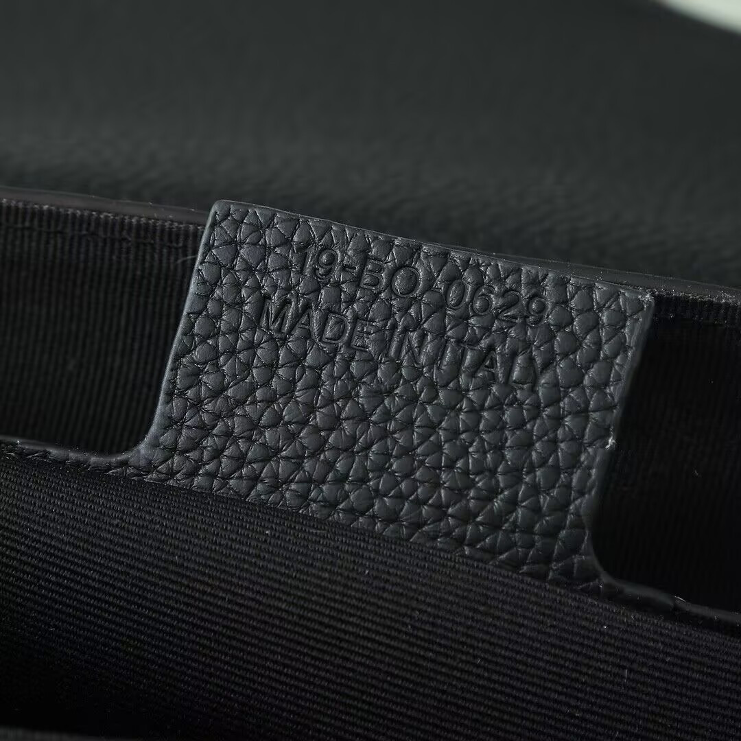 Dior Small Saddle Messenger Bag With Flap 23x18x6cm