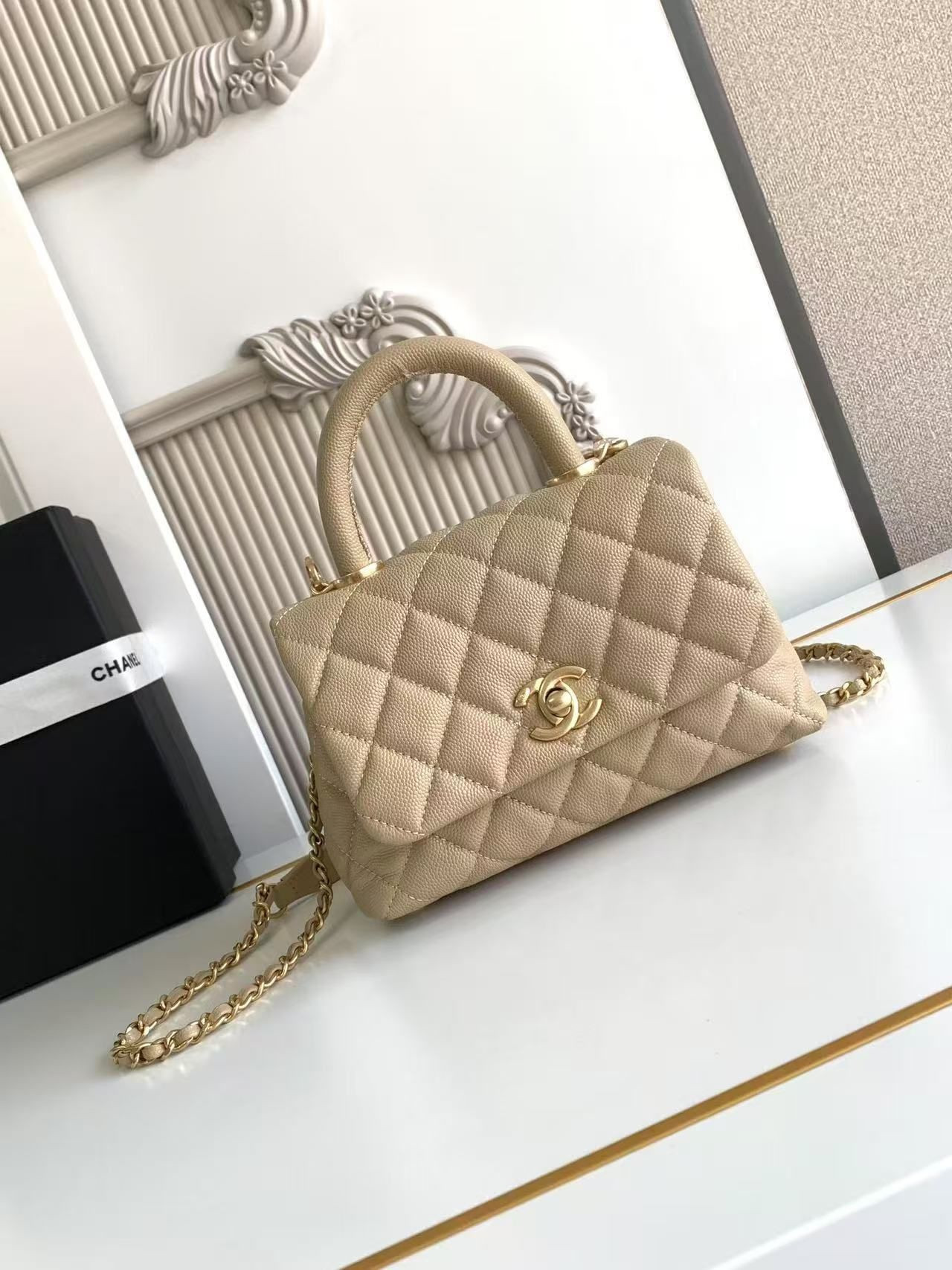 CHANEL mini coco handle 13x19x9cm