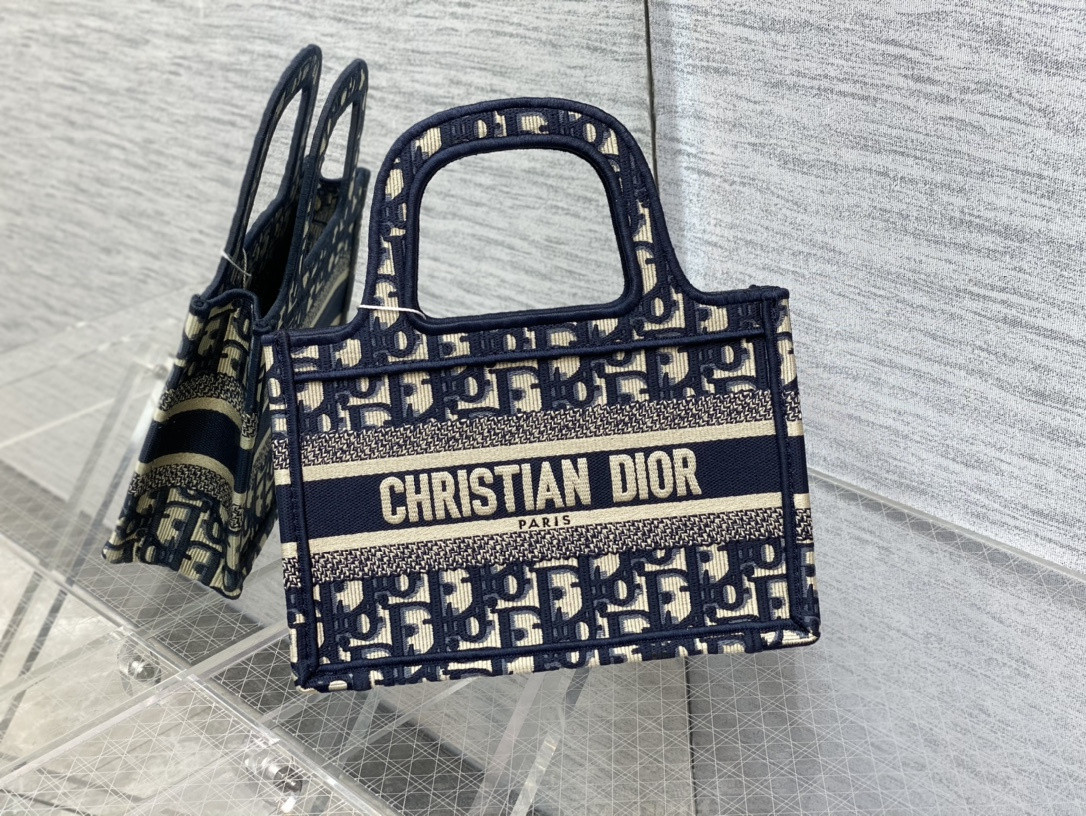 DIOR BOOK TOTE SIZE MINI 23*7*17cm