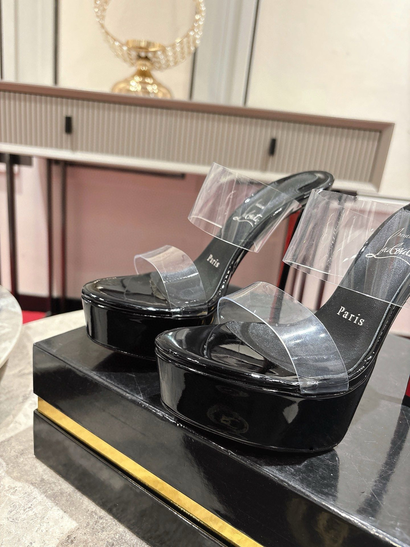 UA Christian Louboutin Just Nothing Alta 150mm