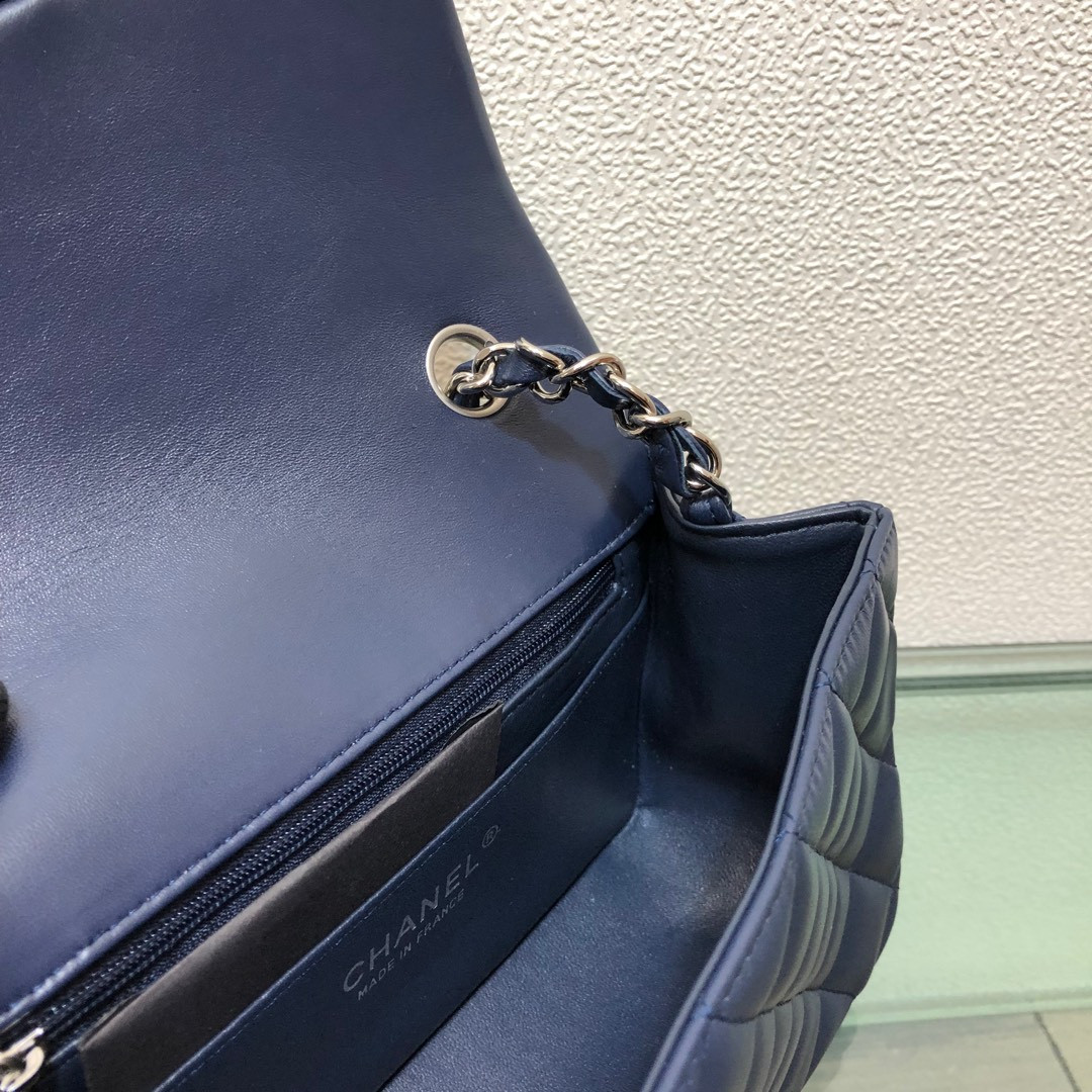 CHANEL MINI FLAP BAG 12 × 20 × 6 cm