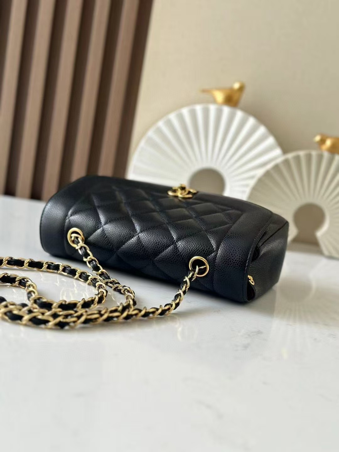 Chanel Small Diana Flap Bag Caviar Gold Hardware 22.5x14x7cm