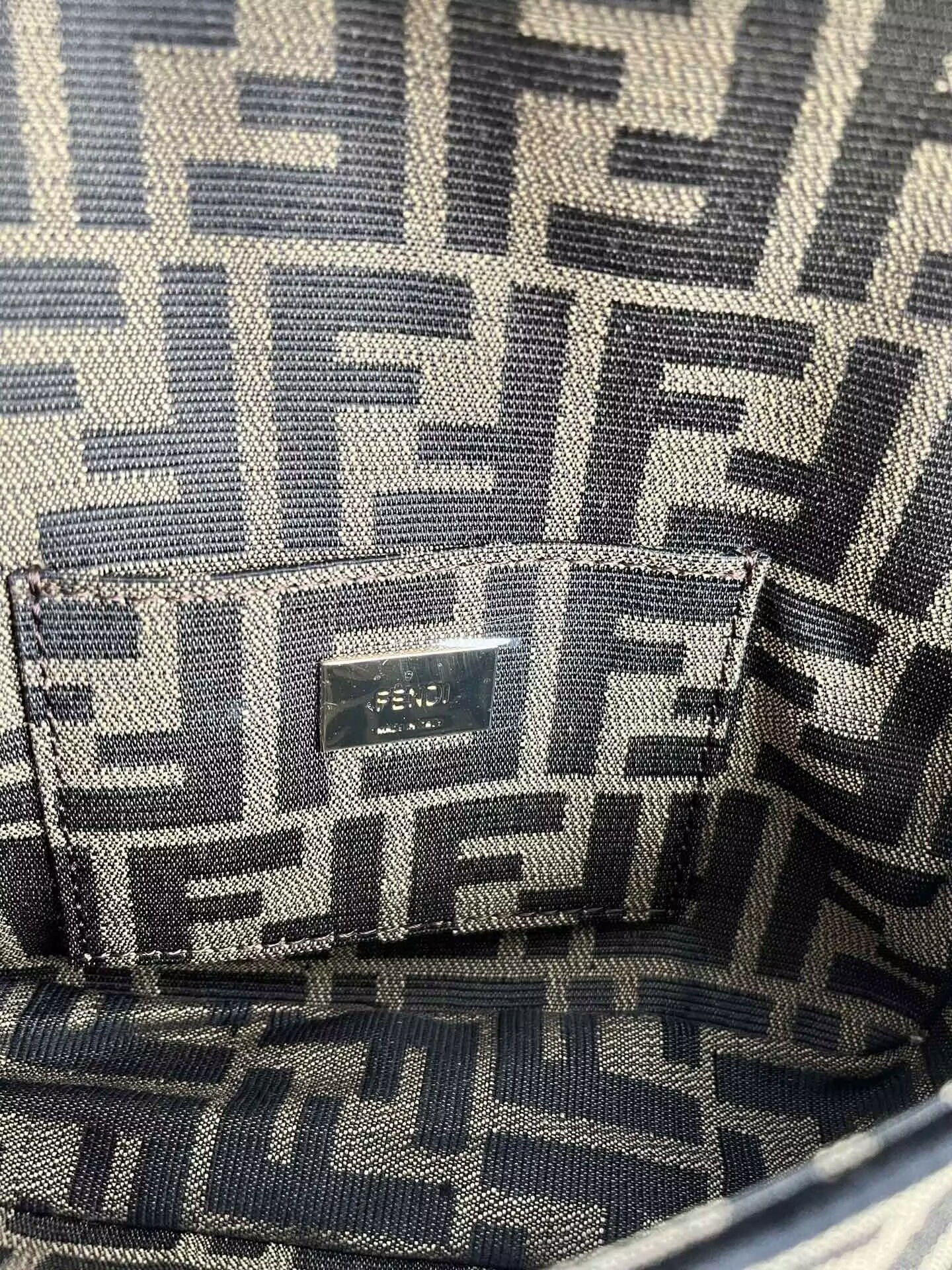 Fendi Baguette Mini 19x4x11.5cm