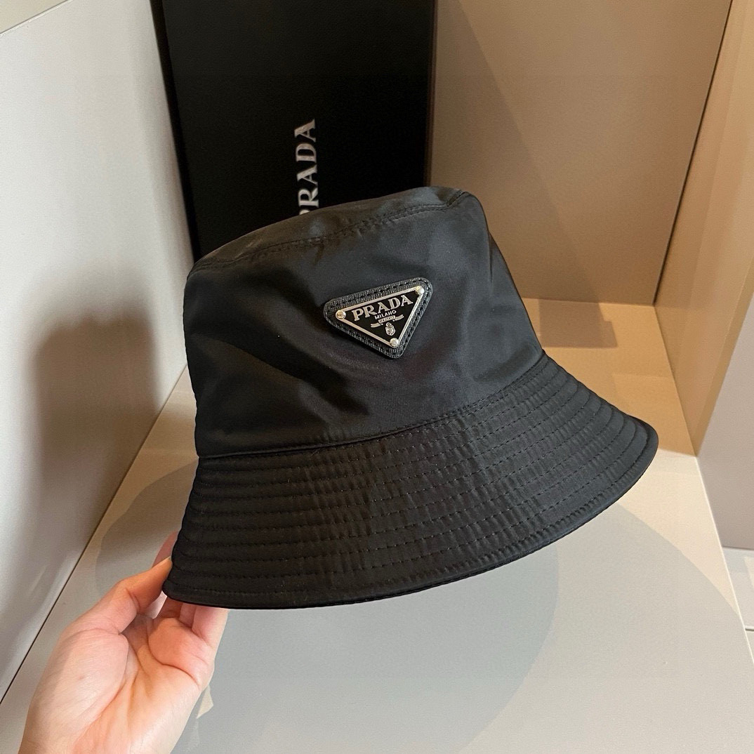 Prada Re-Nylon bucket hat