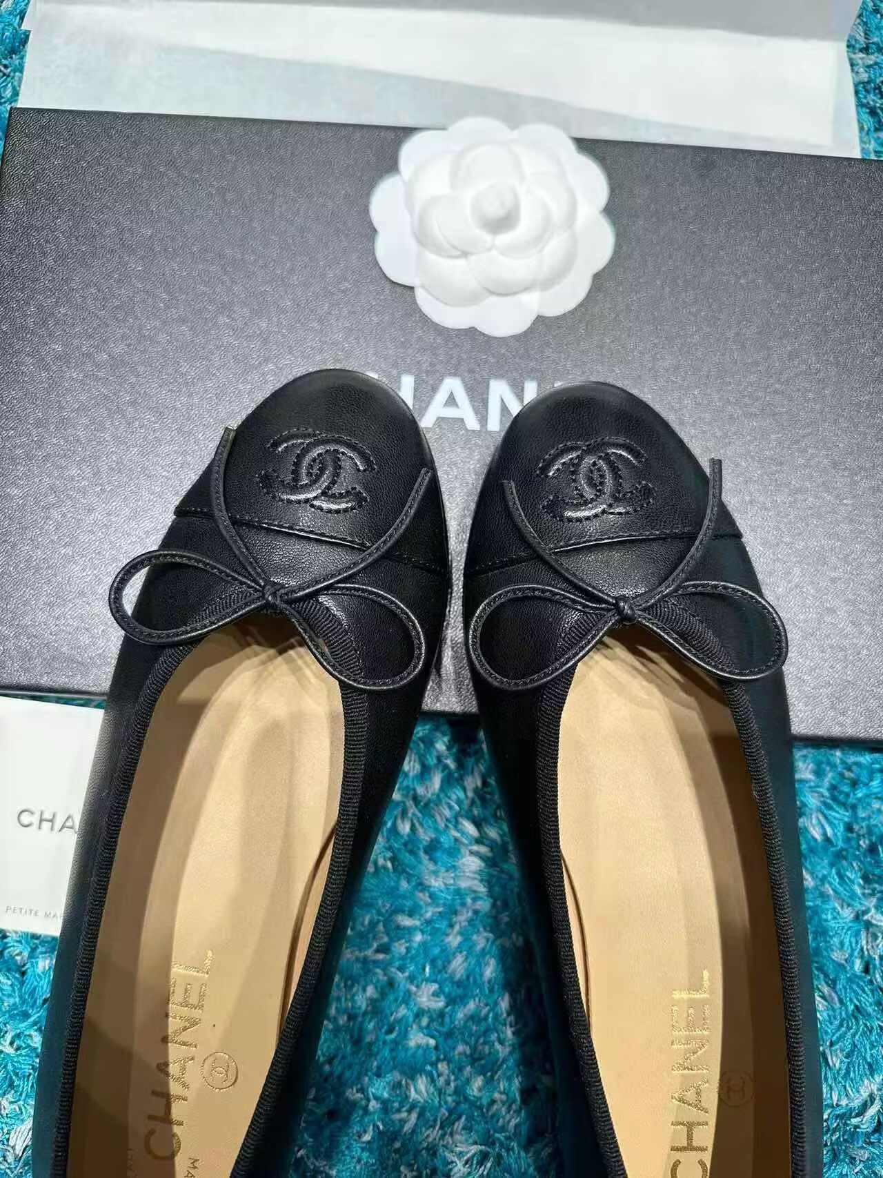UA CHANEL BALLET FLATS