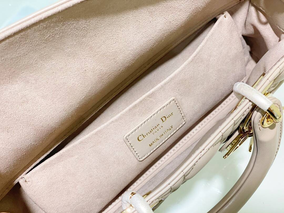 Dior Lady D-Joy bag medium 26 x 13.5 x 5 cm