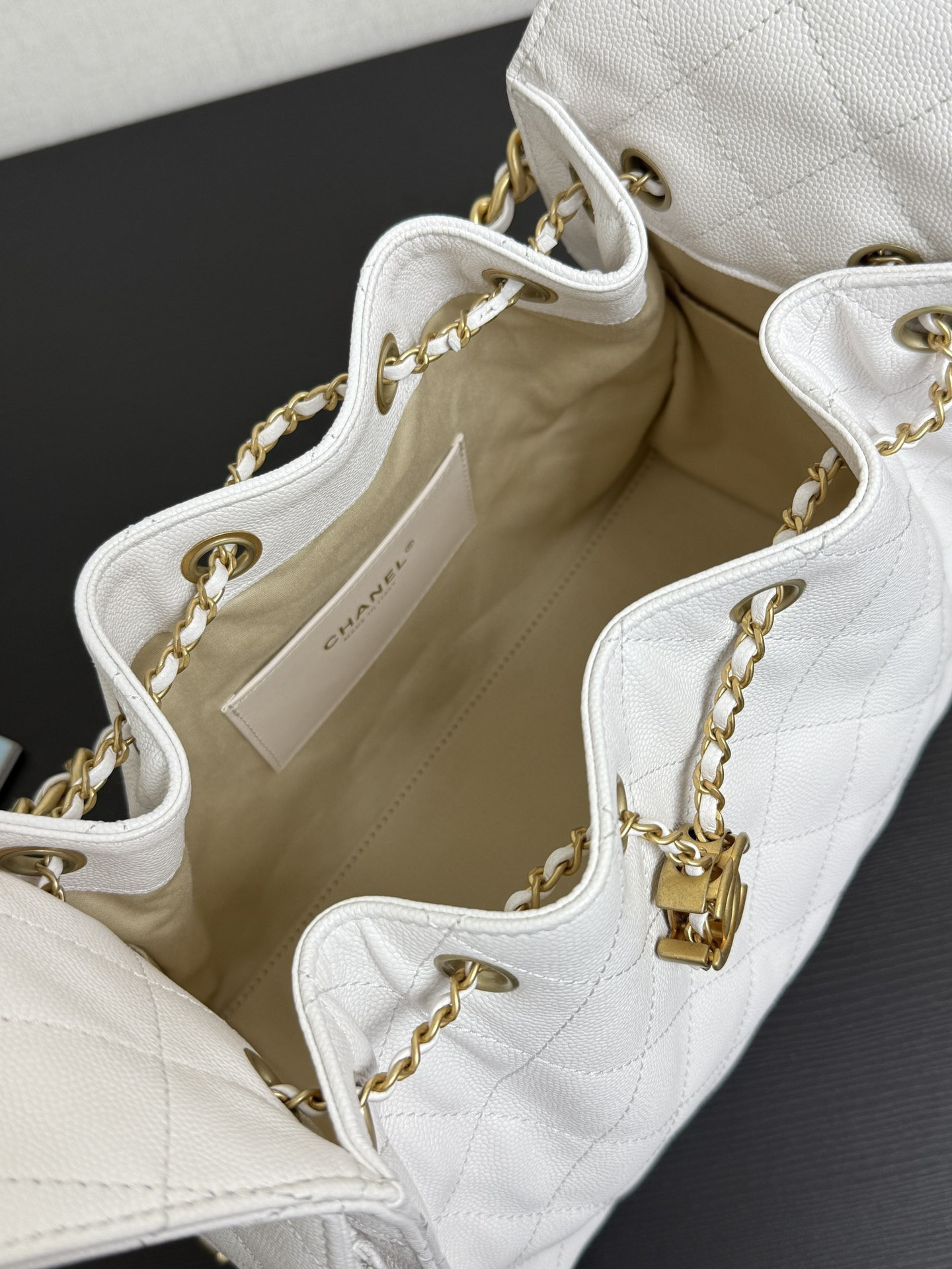 CHANEL 25C Bucket Bag 26x30x14cm