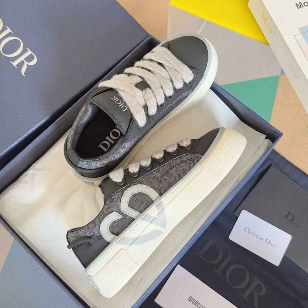 UA Dior B33 Sneaker