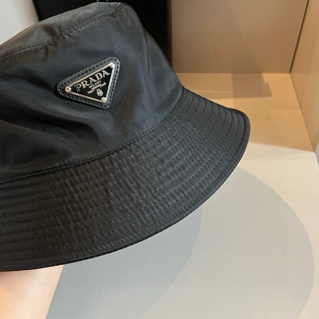 Prada Re-Nylon bucket hat