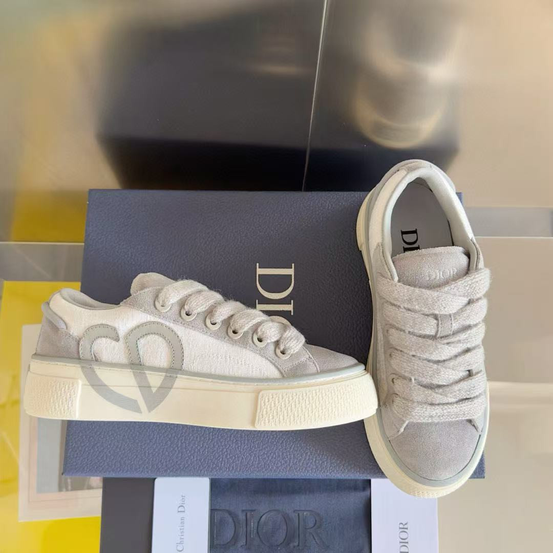 UA Dior B33 Sneaker