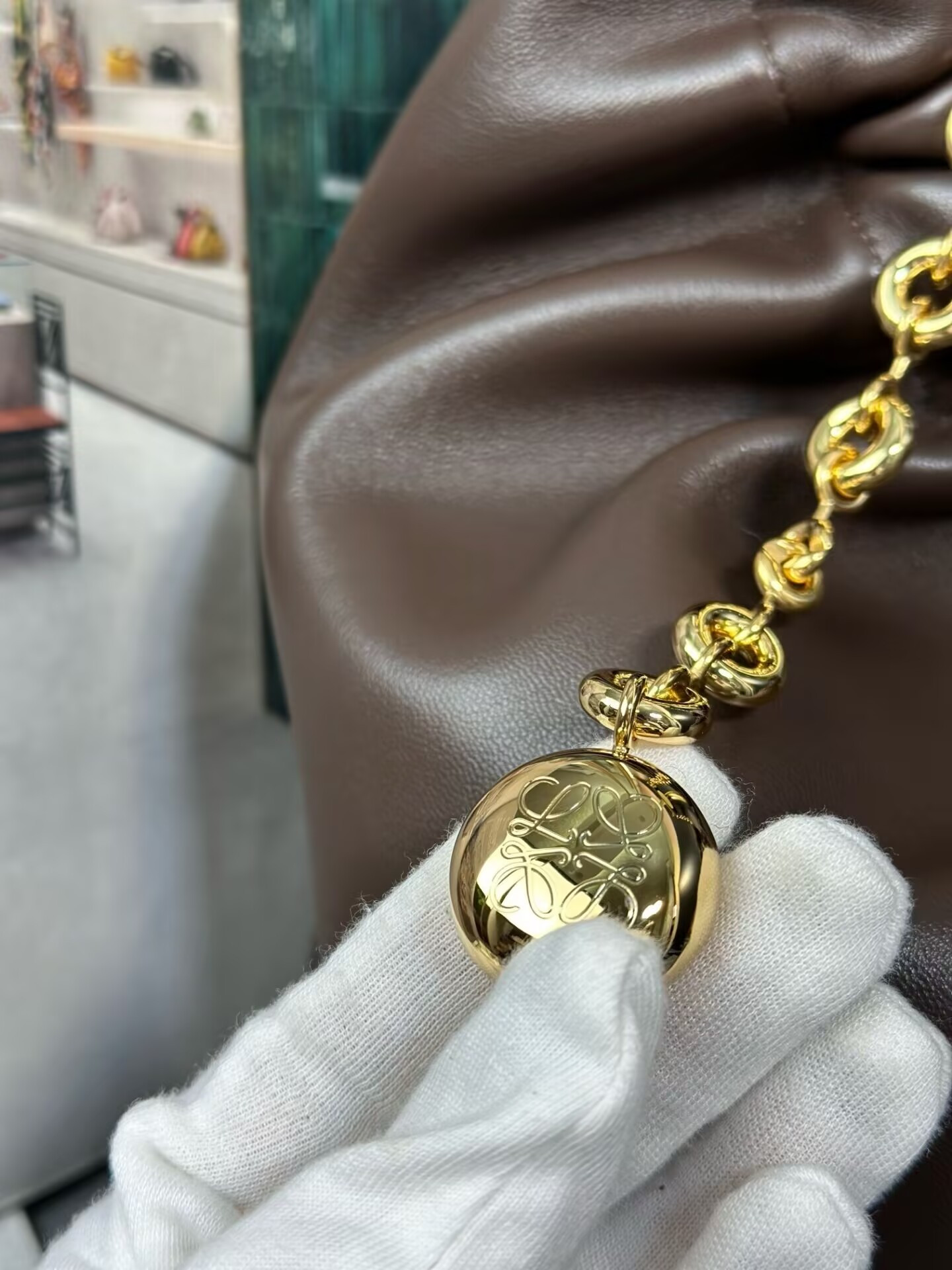 LOEWE Small Squeeze bag in mellow nappa lambskin 29x10.5x24cm