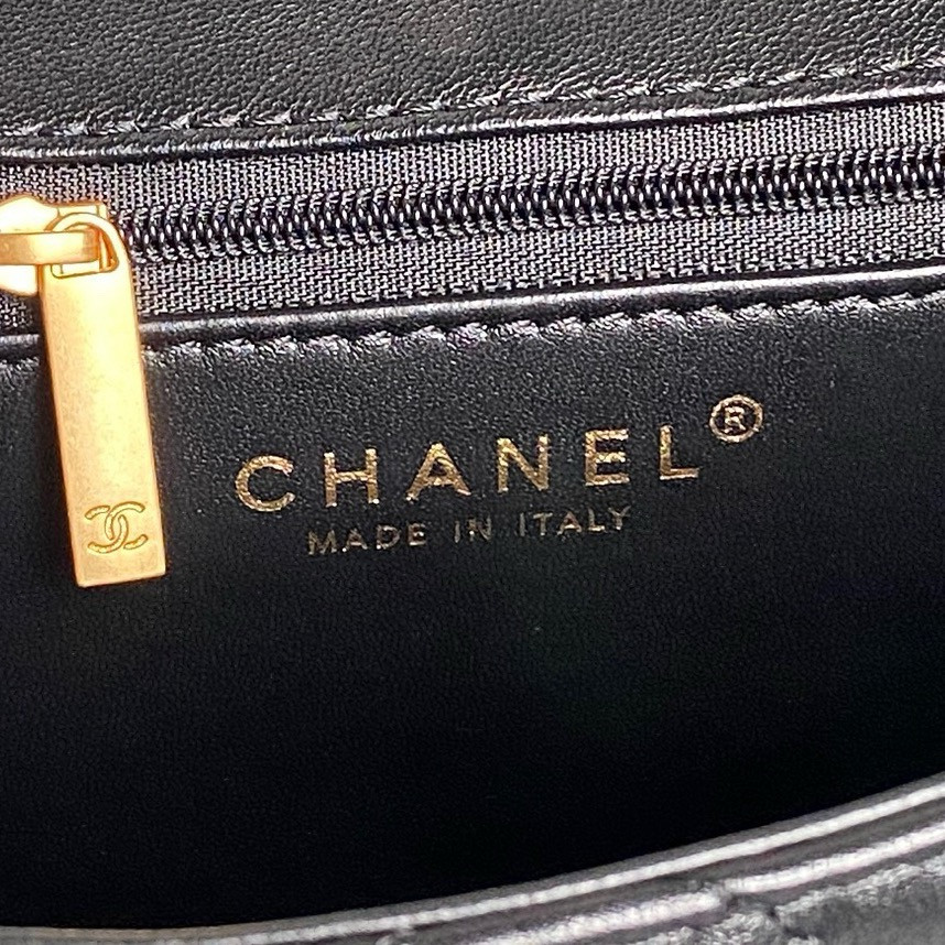 Chanel Flap Bag 16 × 23.5 × 7.5 cm