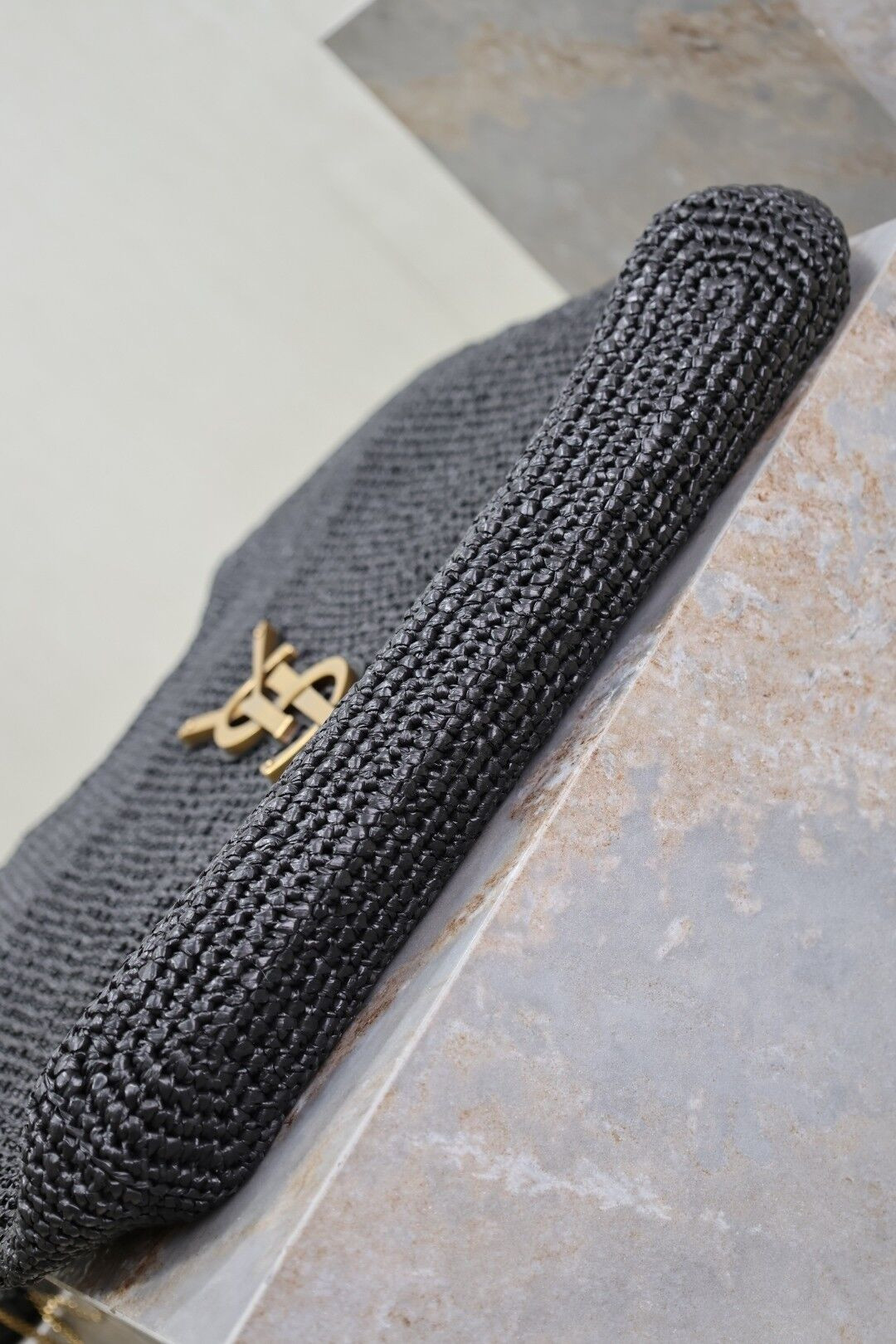 YSL ICARE IN RAFFIA 37-55x43x5cm