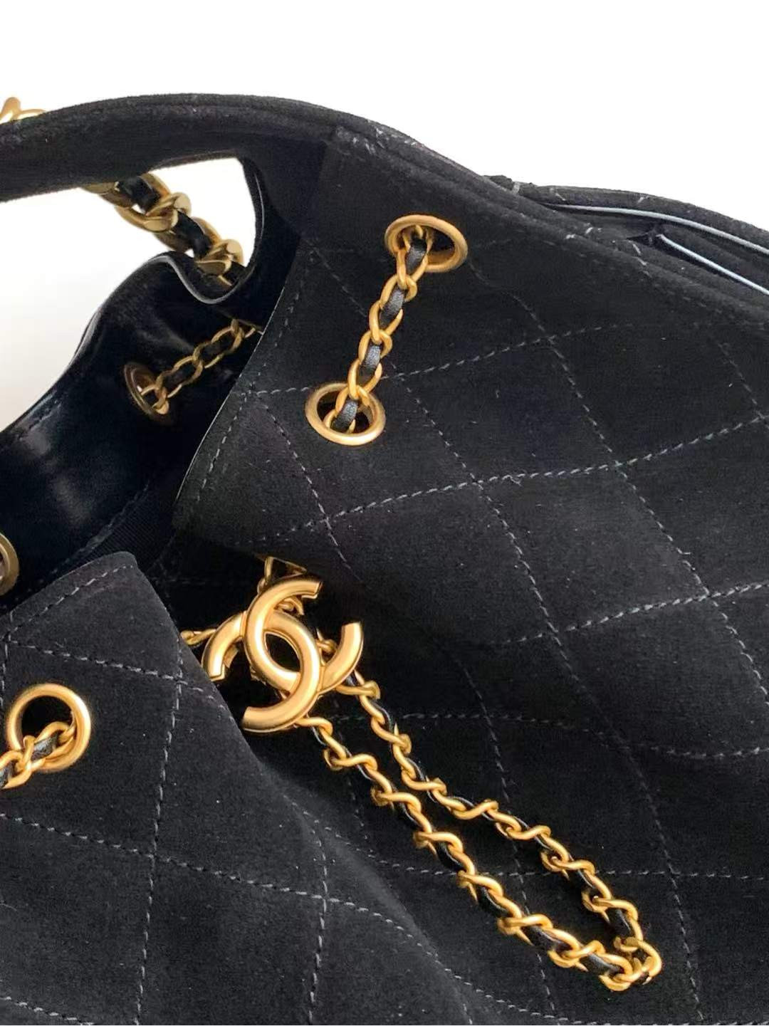 CHANEL 25C Bucket Bag 26x30x14cm