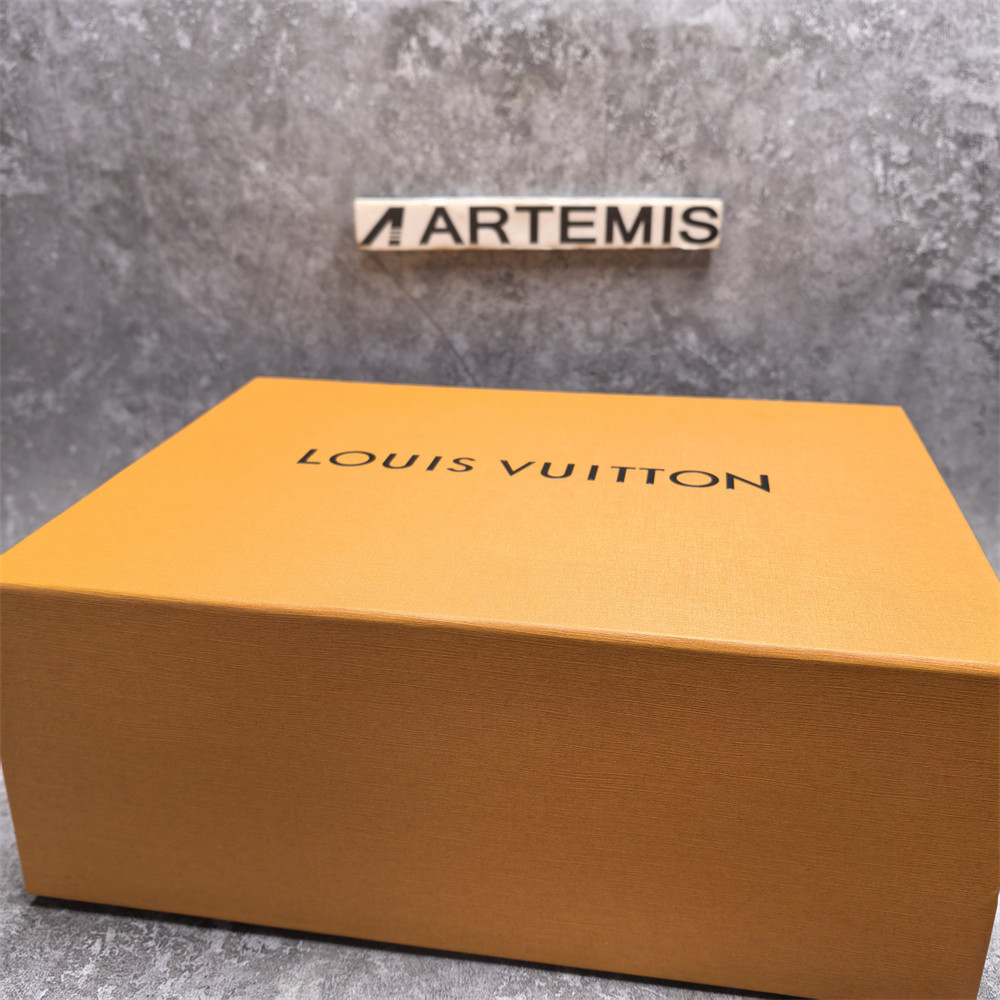 UA LV Trainer Sneaker