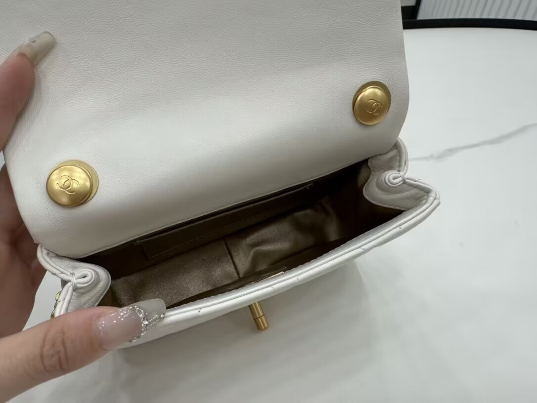 CHANEL MINI CLASSIC HANDBAG Pearl Chain 11.5x17x5cm